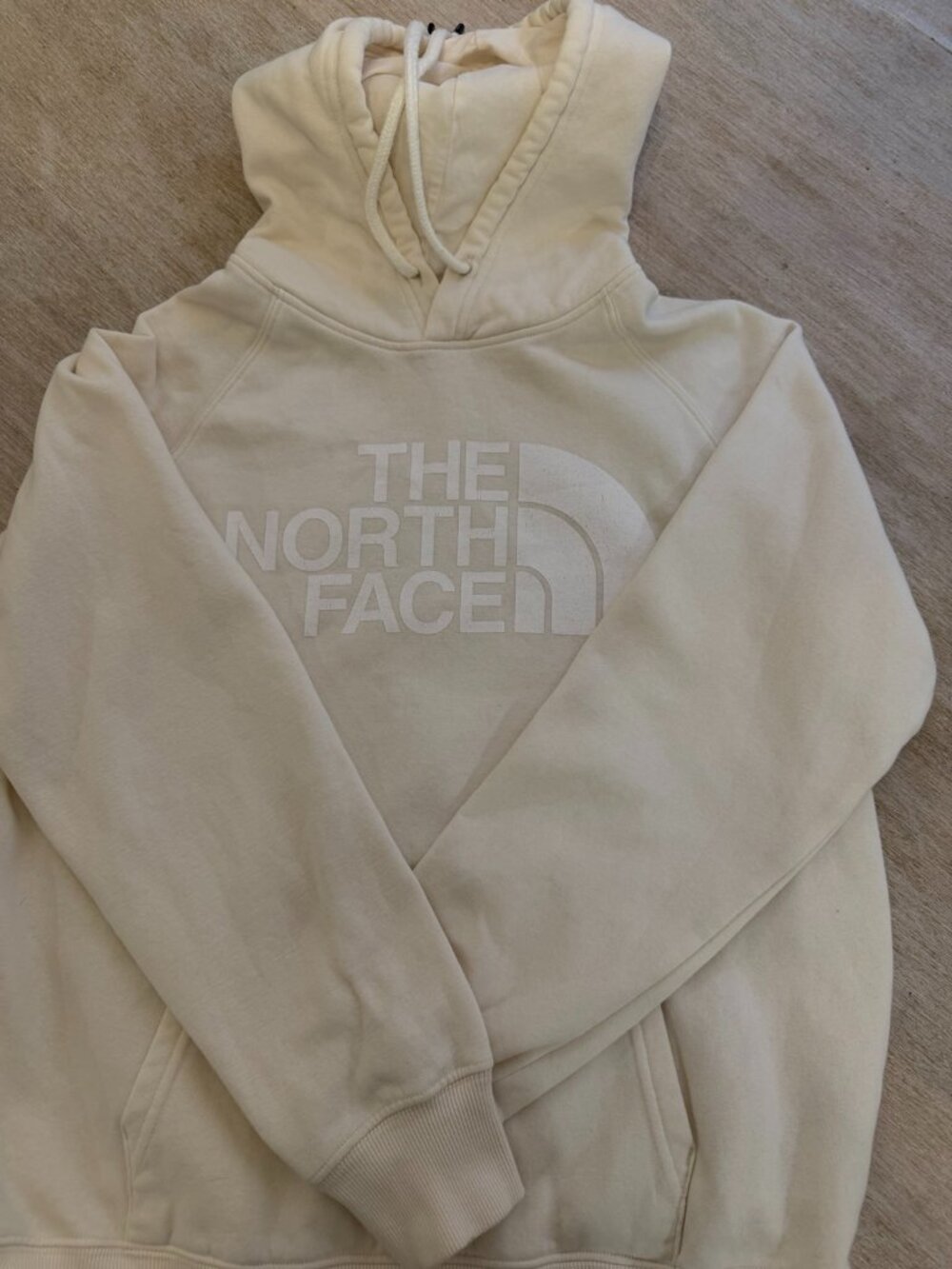 The North Face Women’s M Cream Logo Pullover Hoodie